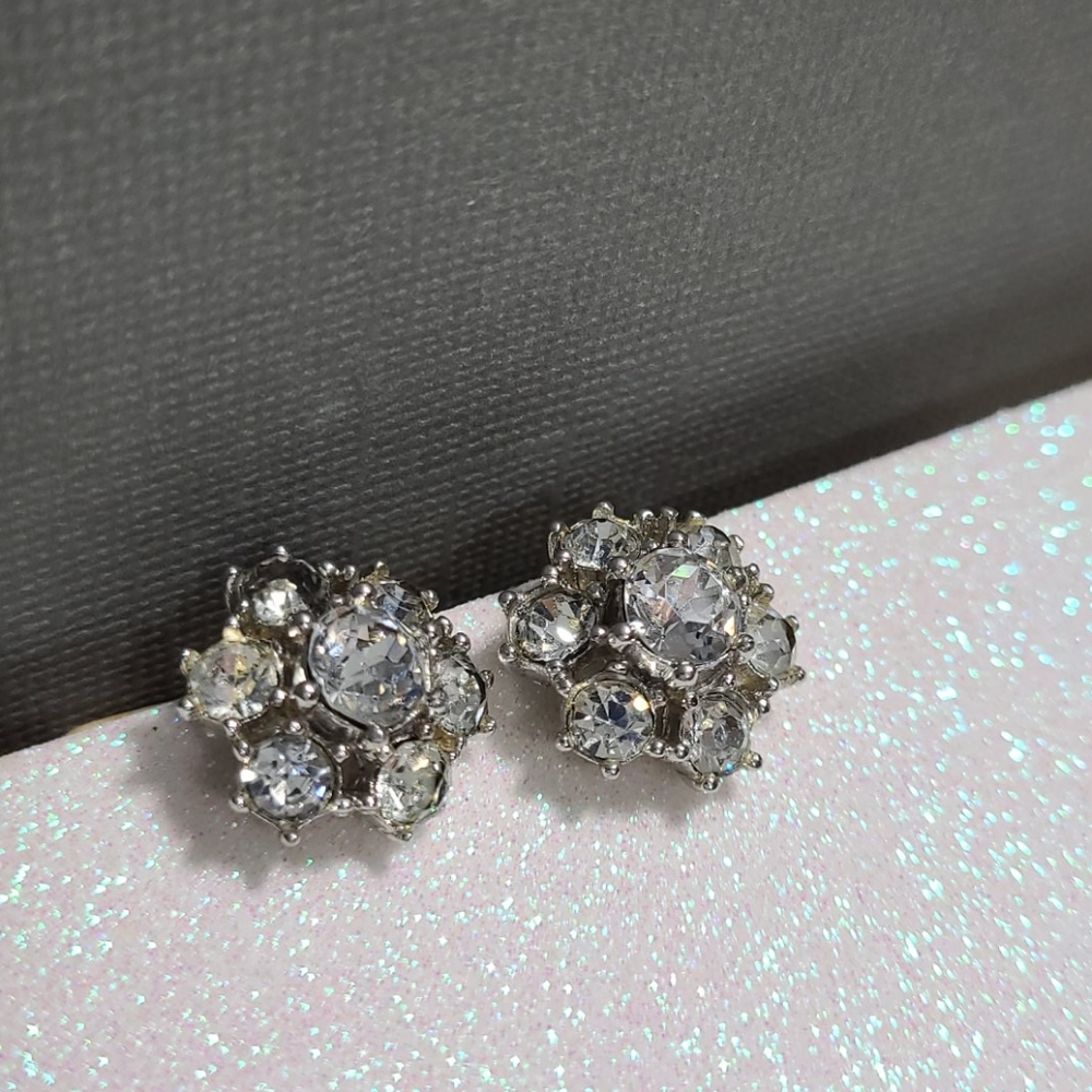 Bogoff Vintage Screw Back Earrings Clip Clear Crystals Rhinestones Faux Diamonds - Picture 4 of 13